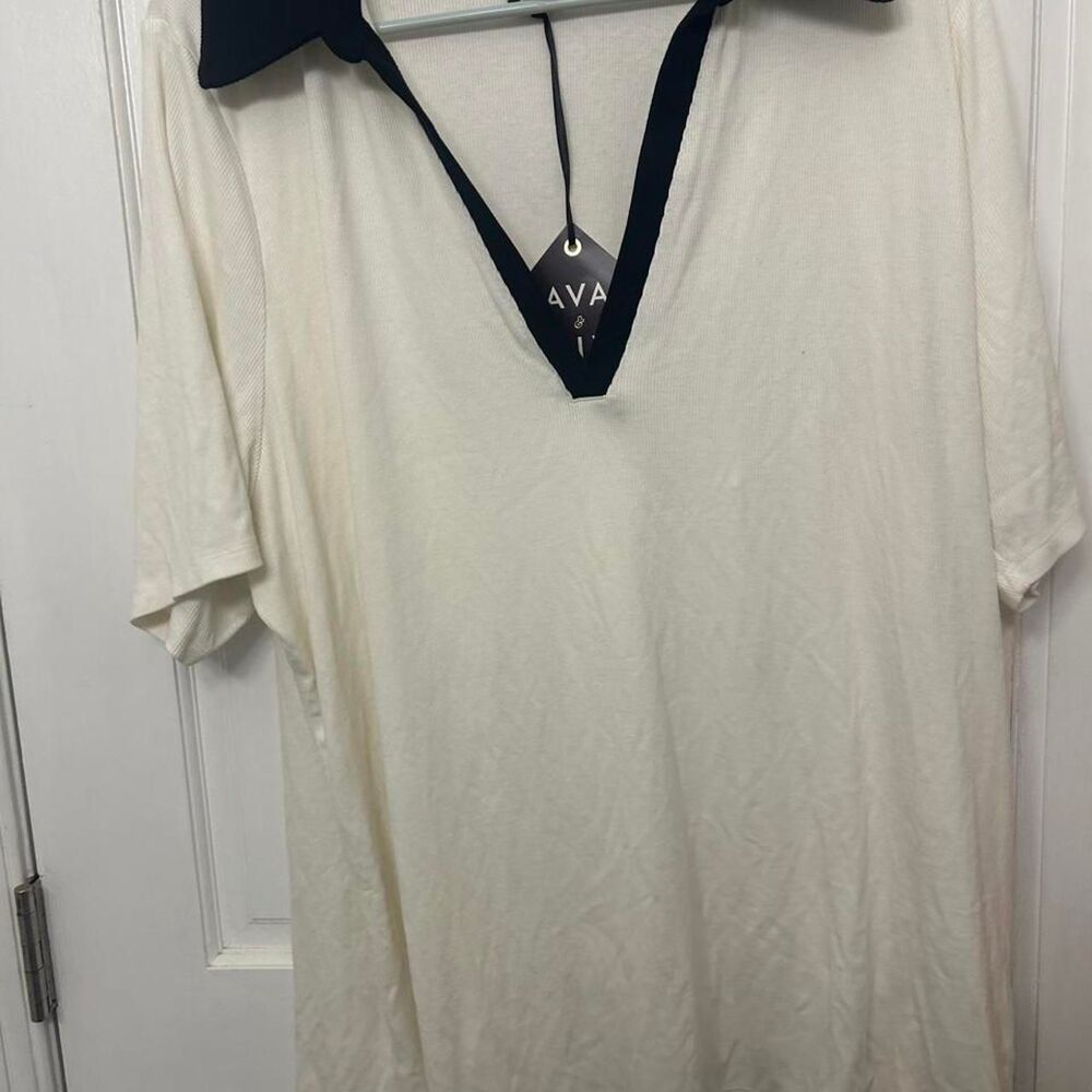 Ava-viv Women's White and Cream Shirt